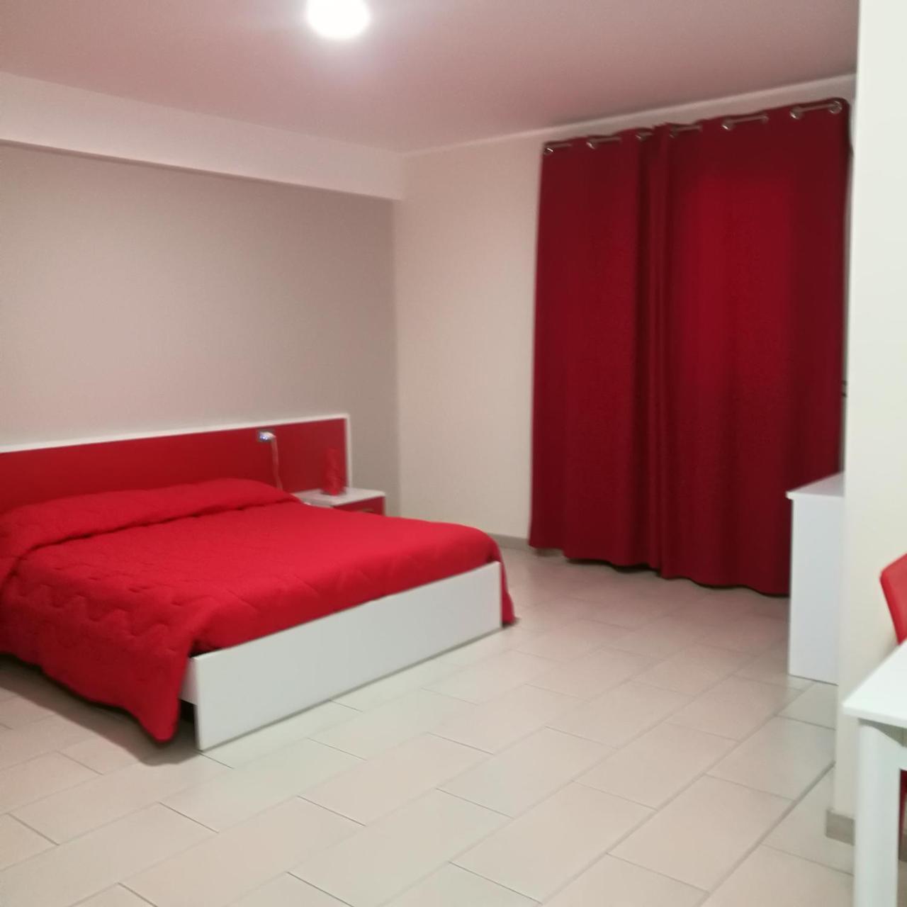 I Colori Dell'Etna Bed & Breakfast Сан Джовани ла Пунта Екстериор снимка