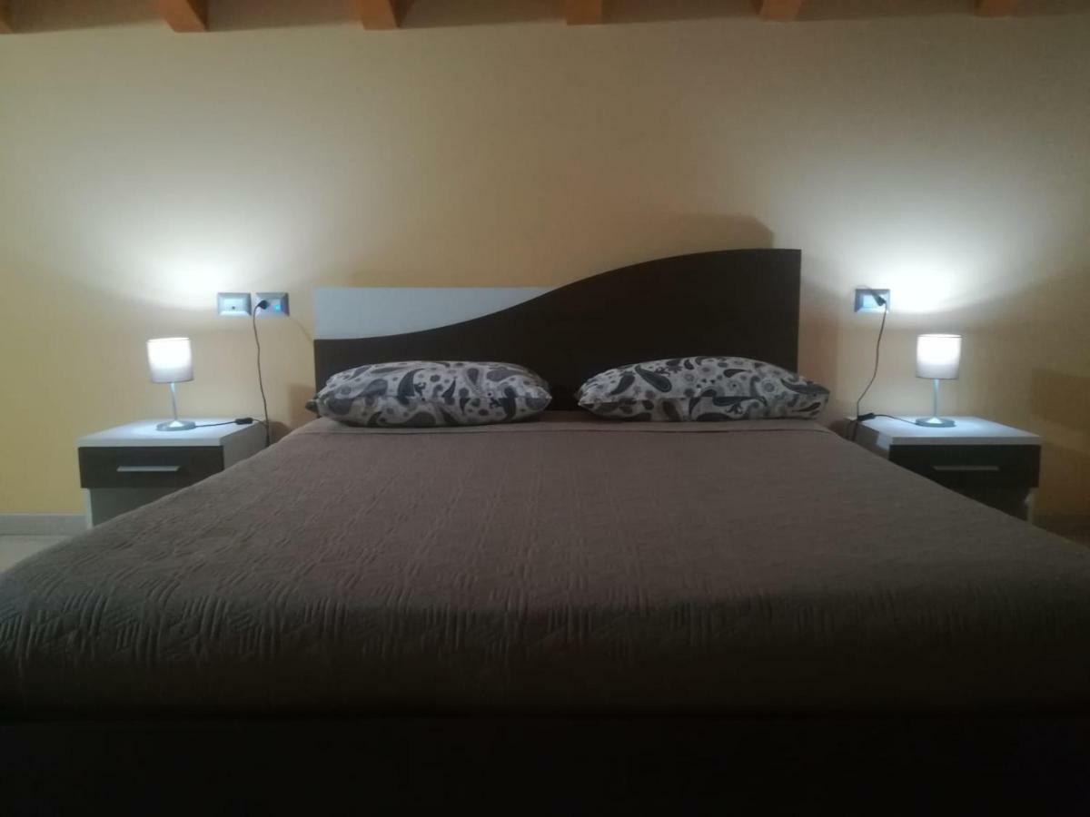 I Colori Dell'Etna Bed & Breakfast Сан Джовани ла Пунта Екстериор снимка